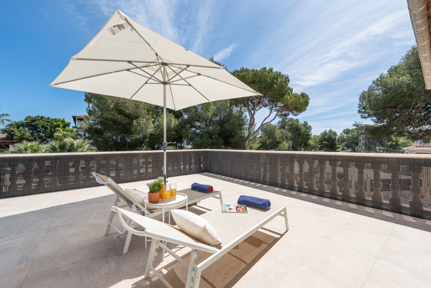 Villa i Platja De Muro, Mallorca, Spanien 5 sovrum, 165 kvm. Nr. 197359