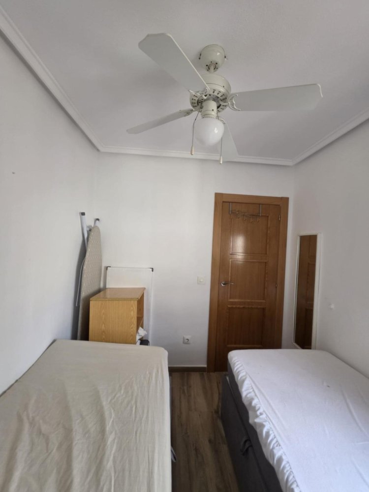 Casa a Torrevieja, Alicante, Spagna 2 camere da letto, 65 mq. N° 198159