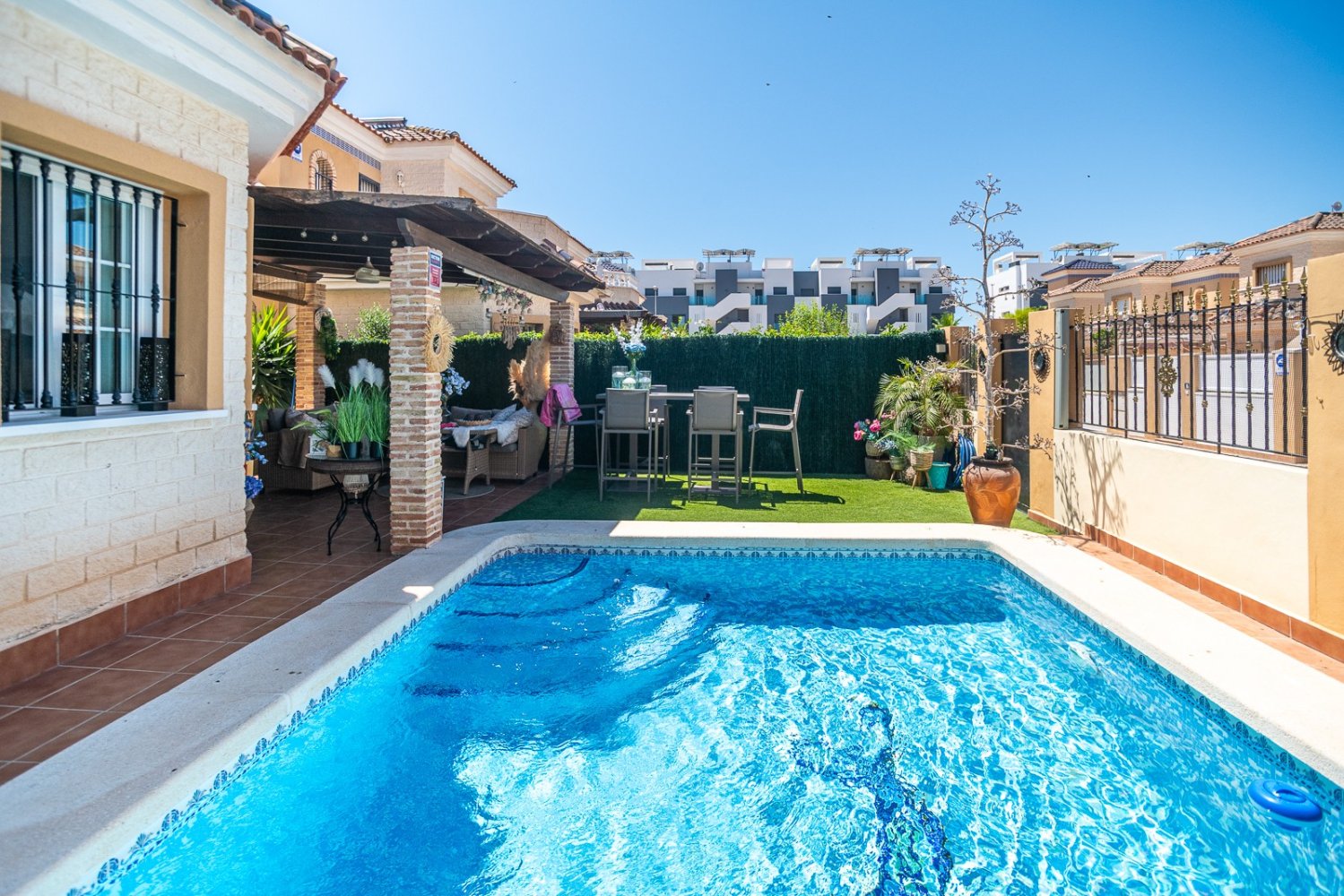 Villa in Guardamar del Segura, Alicante, Spain 3 bedrooms,  No. 199090