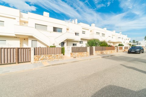 Bungalow à Vistabella, Alicante, Espagne 2 chambres, 67 m2 No. 198941