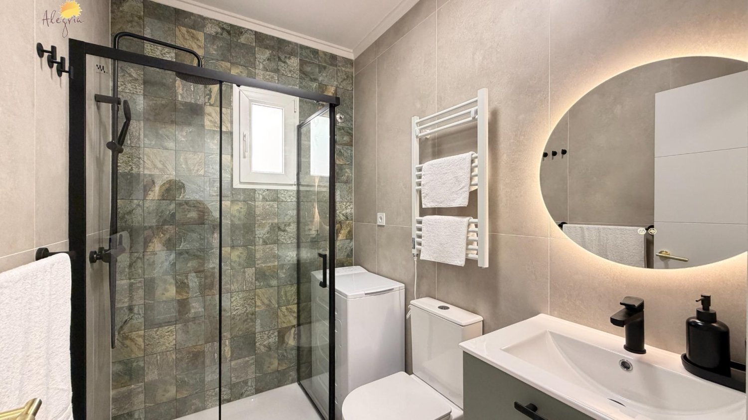 Appartamento a Torrevieja, Alicante, Spagna 2 camere da letto, 57 mq. N° 198276