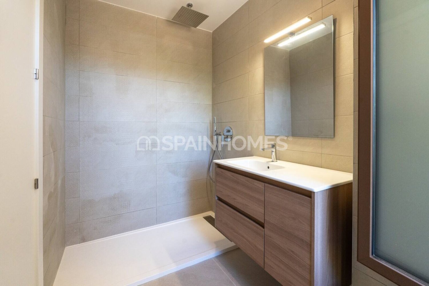 Appartamento a Alicante, Spagna 3 camere da letto, 127 mq. N° 120653