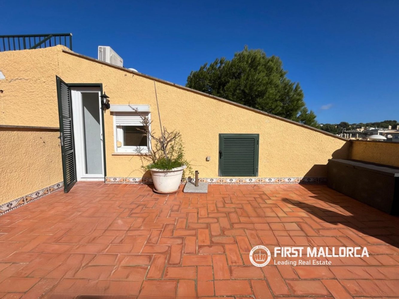 Apartamento en Santa Ponsa, Mallorca, España 2 dormitorios, 86 m2 No. 199214