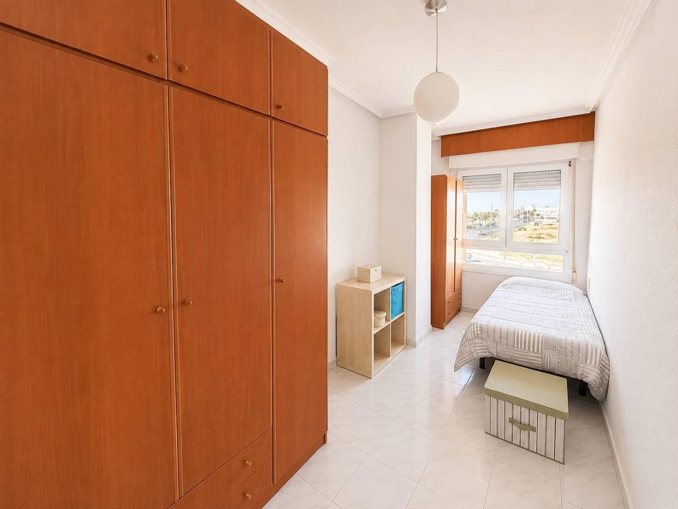 Apartamento en Torrevieja, Alicante, España 2 dormitorios, 90 m2 No. 198750