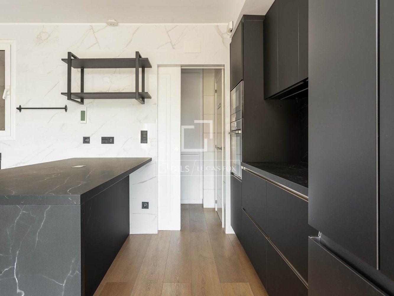 Appartamento a Barcelona, Spagna 4 camere da letto, 163 mq. N° 197596
