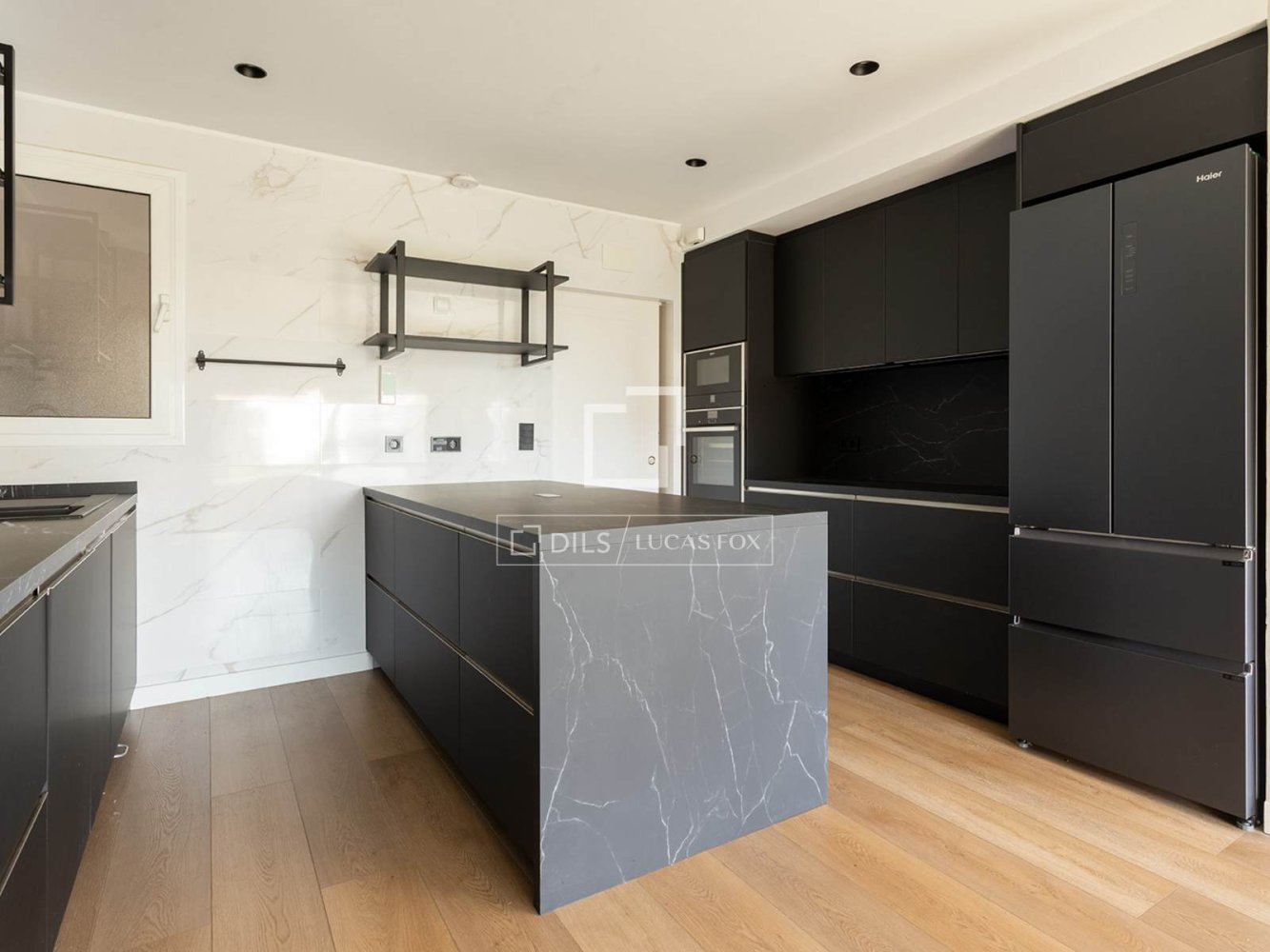 Appartamento a Barcelona, Spagna 4 camere da letto, 163 mq. N° 197596