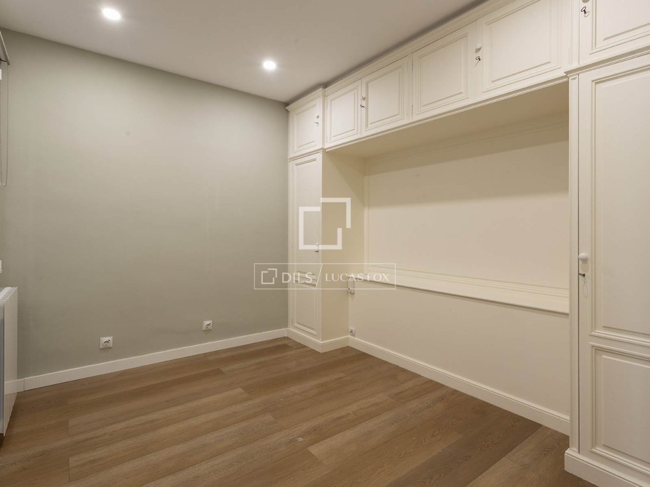 Appartamento a Barcelona, Spagna 4 camere da letto, 163 mq. N° 197596