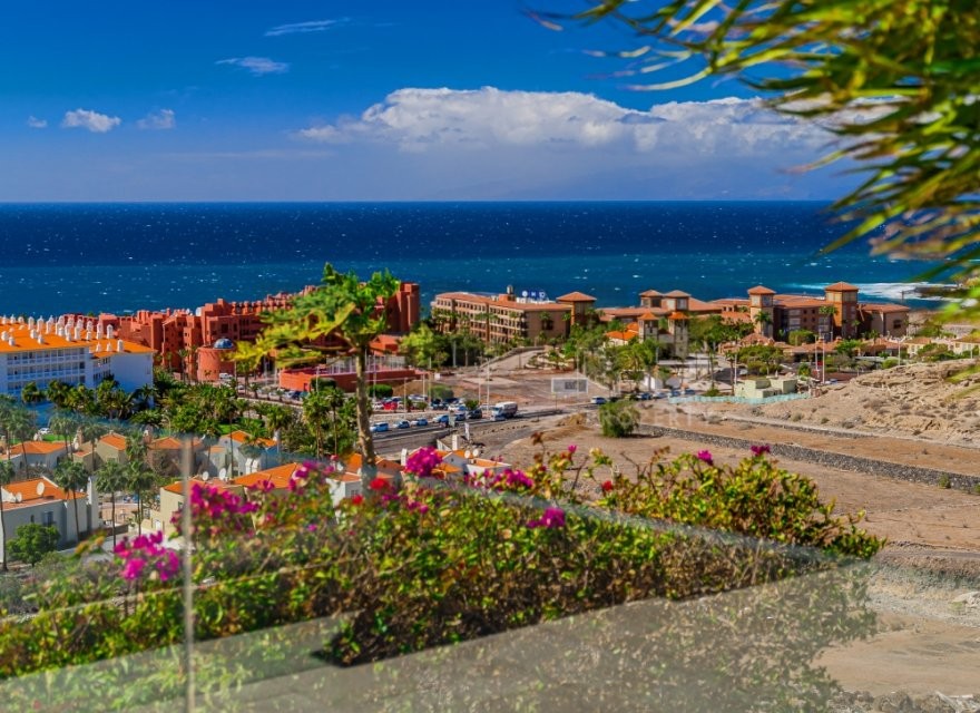 Villa in Tenerife, Spain 5 bedrooms, 198 sq.m. No. 199905
