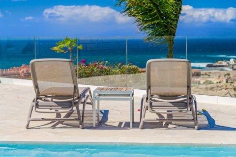 Villa in Tenerife, Spain 5 bedrooms, 198 sq.m. No. 199905