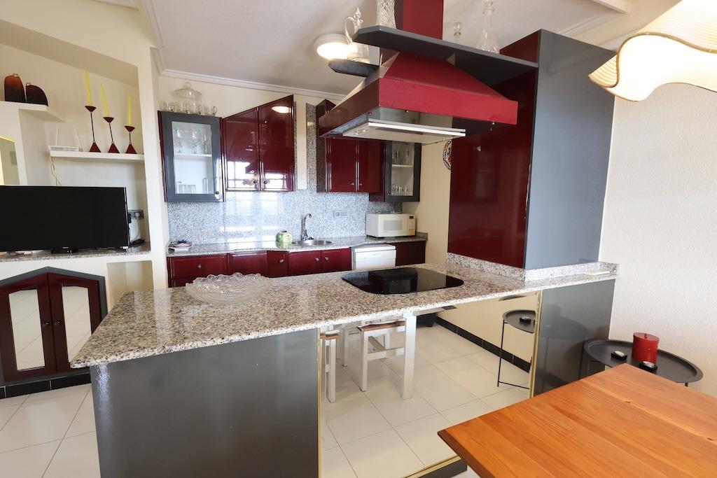 Apartamento en Torrevieja, Alicante, España 2 dormitorios, 75 m2 No. 198035