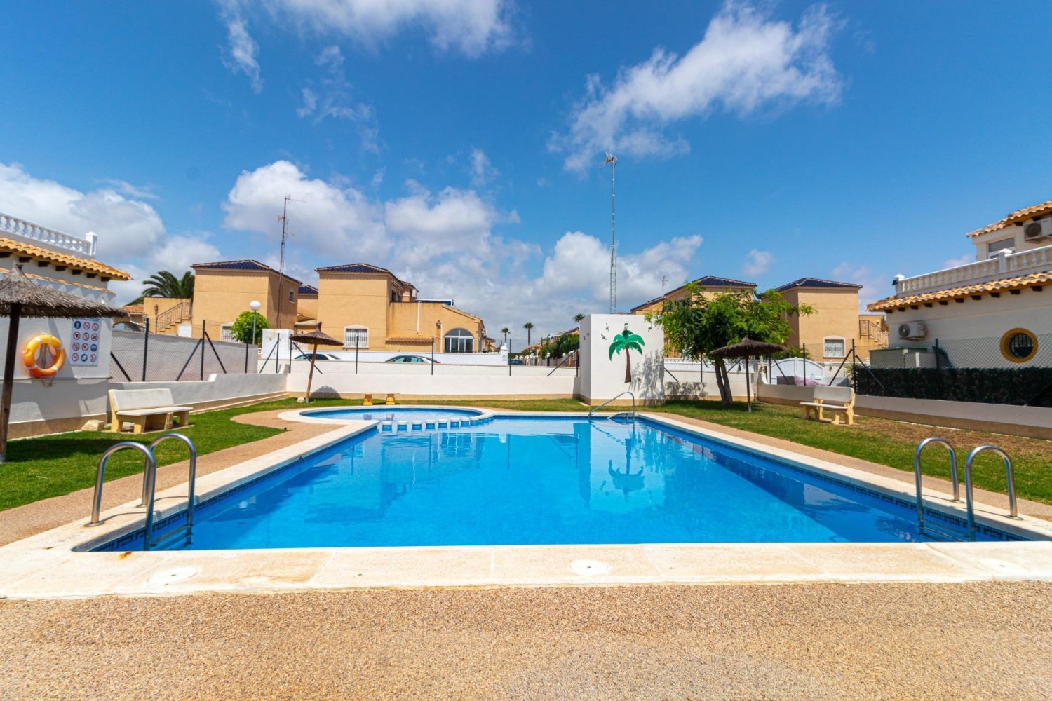 House in Alicante, Spain 85 sq.m. No. 198113