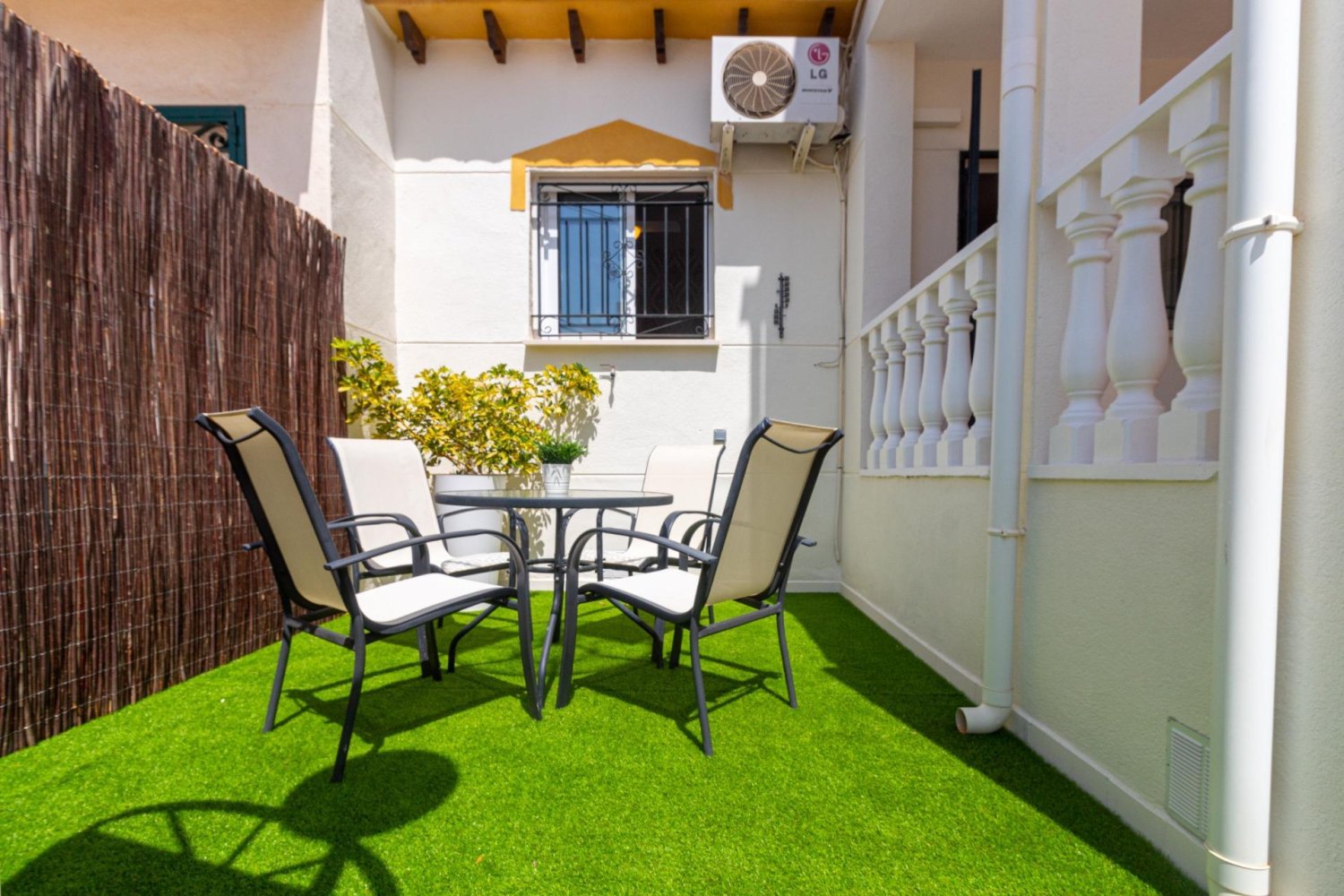 House in Alicante, Spain 85 sq.m. No. 198113