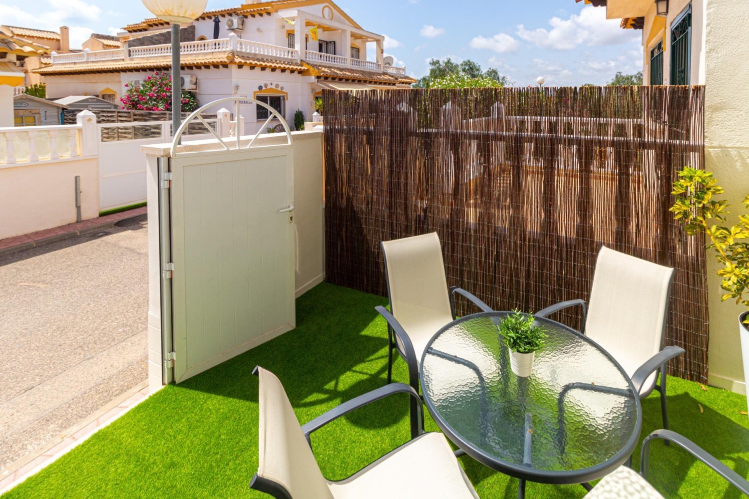House in Alicante, Spain 85 sq.m. No. 198113