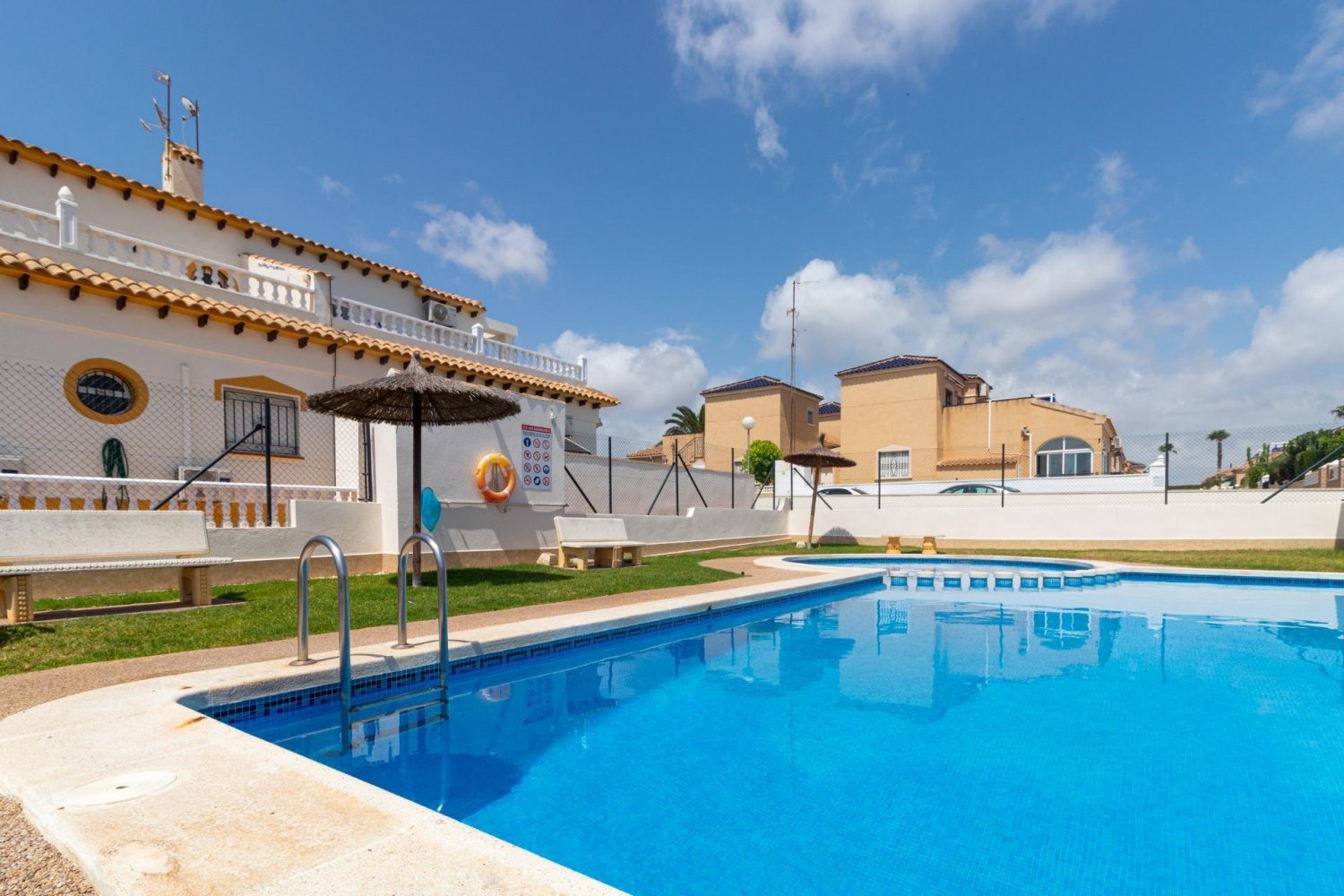 House in Alicante, Spain 85 sq.m. No. 198113