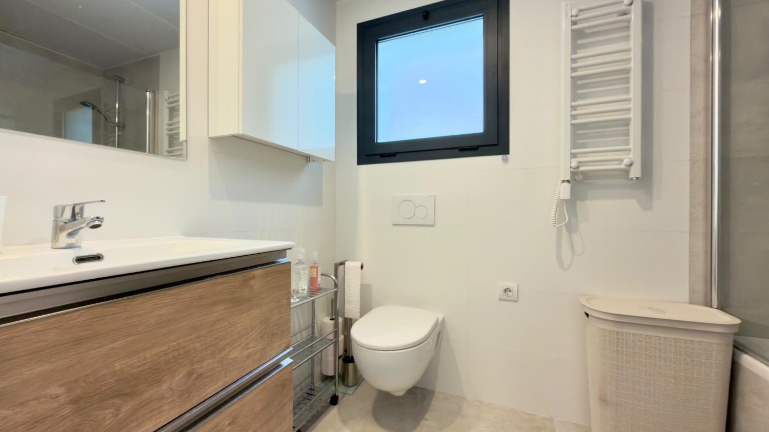 Apartamento en Villajoyosa, Alicante, España 3 dormitorios, 99 m2 No. 196671