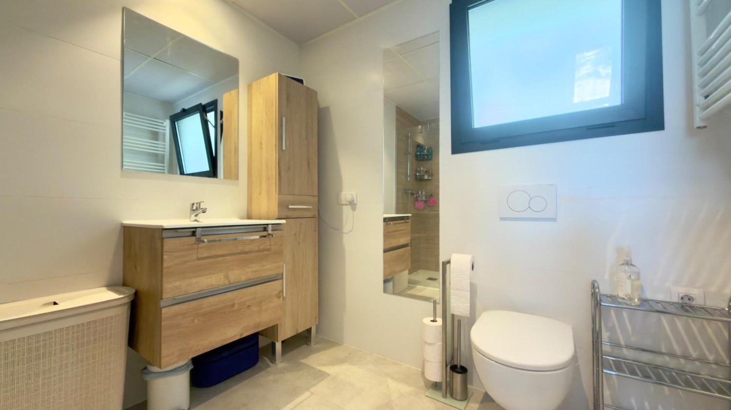 Apartamento en Villajoyosa, Alicante, España 3 dormitorios, 99 m2 No. 196671