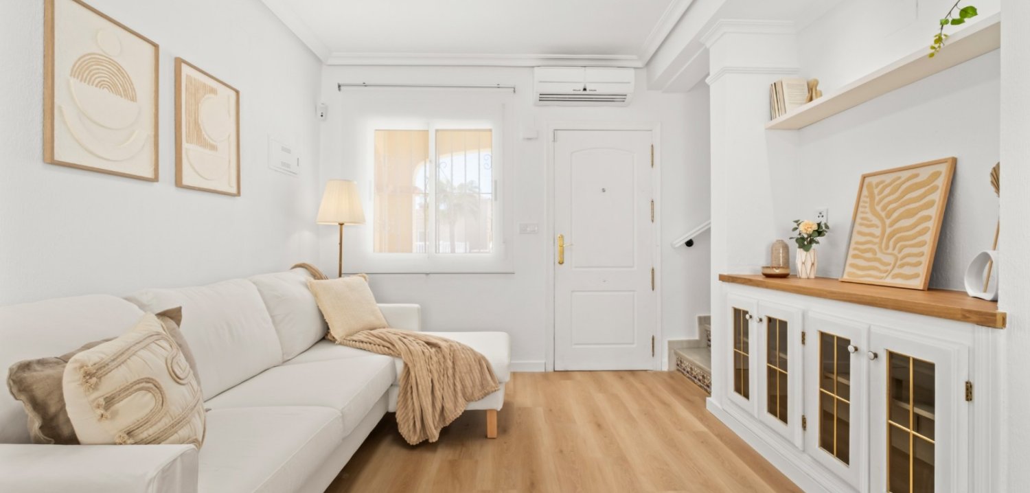 Townhouse in Alicante, Spanien 2 Schlafzimmer, 66 m2 Nr. 198023