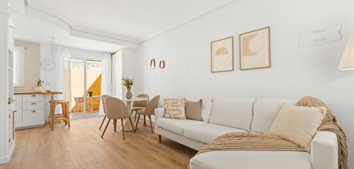 Townhouse in Alicante, Spanien 2 Schlafzimmer, 66 m2 Nr. 198023