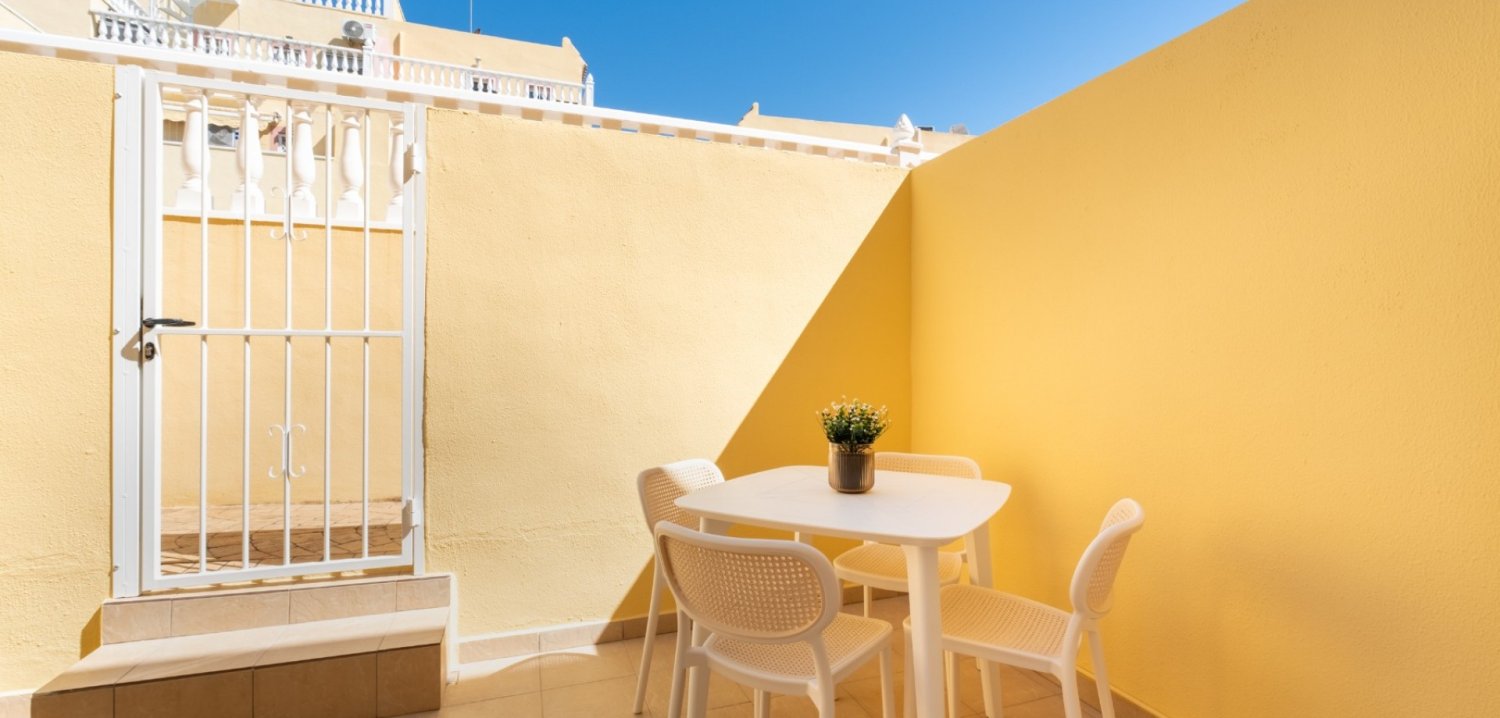 Townhouse in Alicante, Spanien 2 Schlafzimmer, 66 m2 Nr. 198023