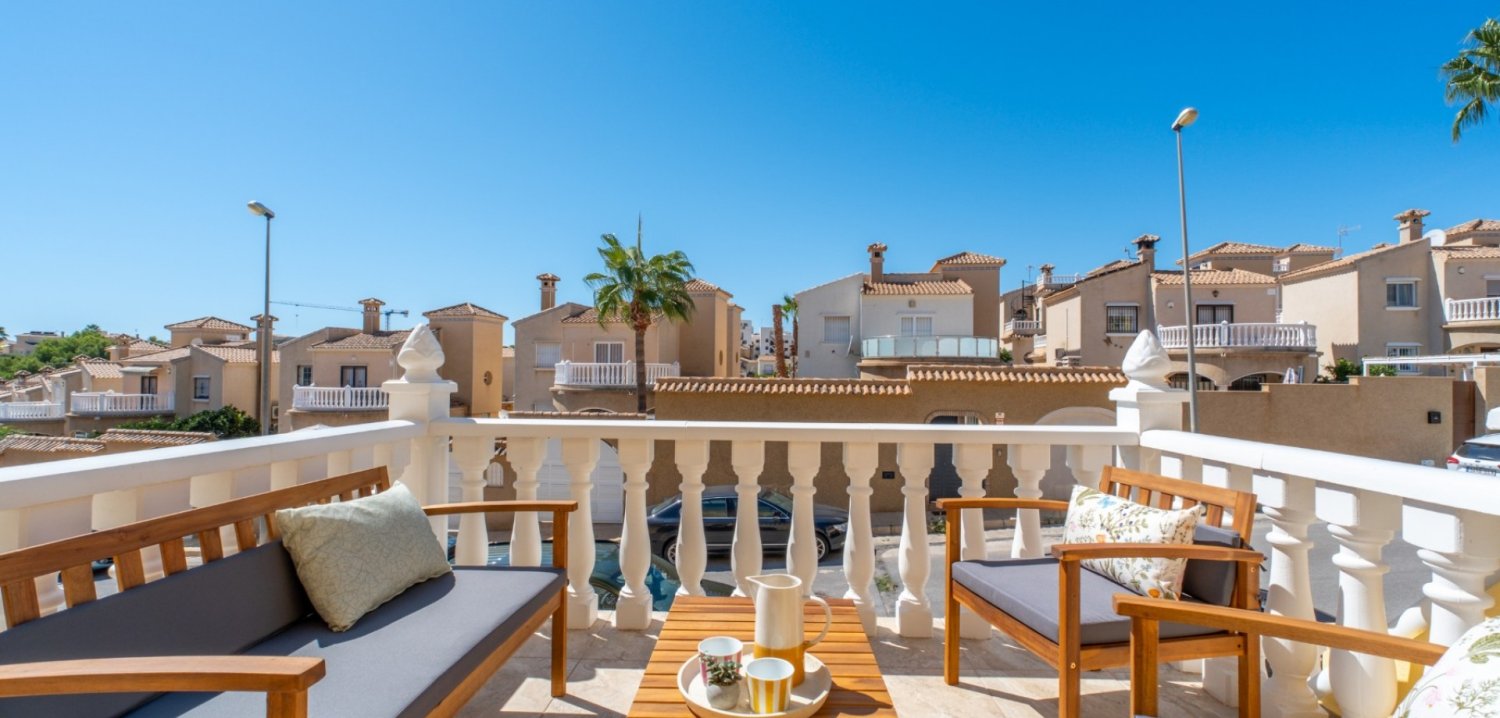 Townhouse in Alicante, Spanien 2 Schlafzimmer, 66 m2 Nr. 198023