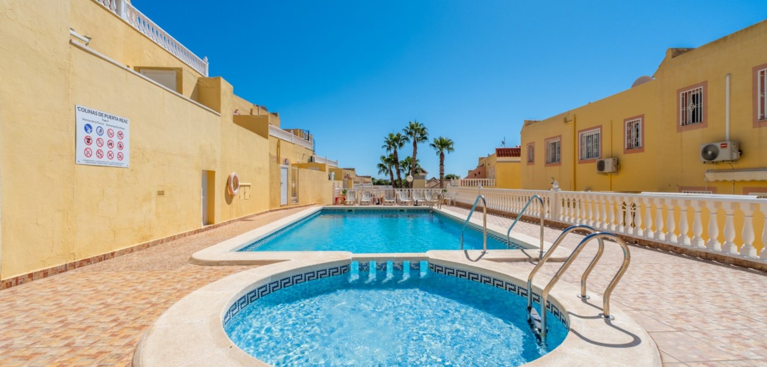 Townhouse in Alicante, Spanien 2 Schlafzimmer, 66 m2 Nr. 198023