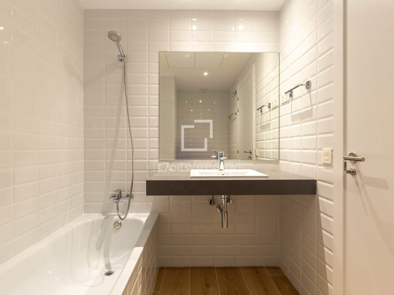 Apartament w Esplugues de Llobregat, Barcelona, Hiszpania 3 sypialnie, 92 mkw. nr 197112