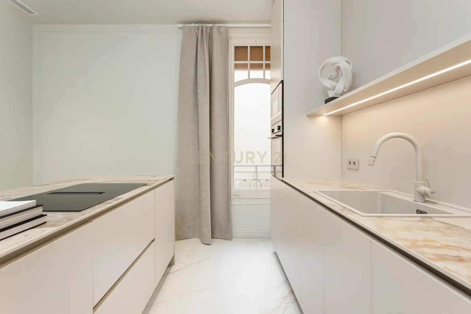 Appartamento a Barcelona, Spagna 4 camere da letto, 212 mq. N° 199210