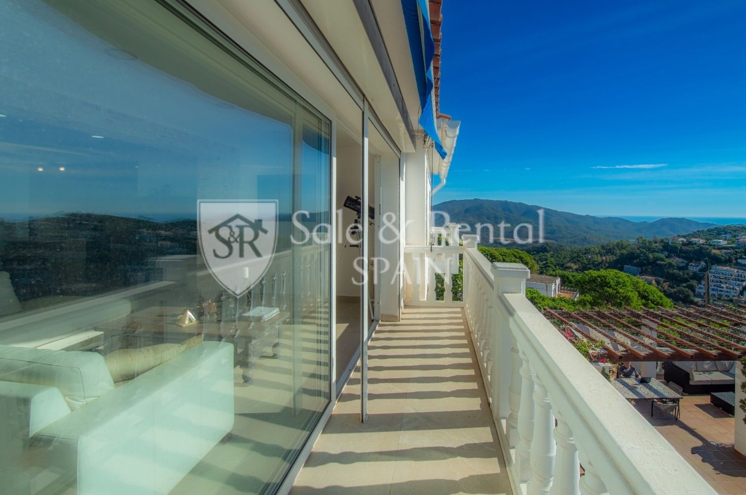 Сasa en Lloret de Mar, Gerona, España 6 dormitorios, 175 m2 No. 168505