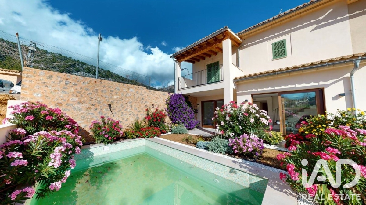House in Alaro, Mallorca, Spain 3 bedrooms, 172 sq.m. No. 199628