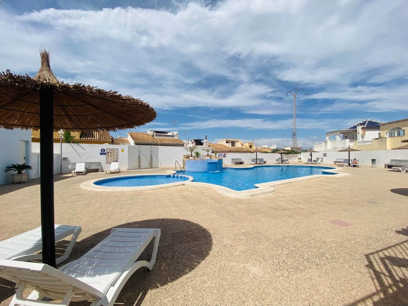 Villa in Torrevieja, Alicante, Spanien 3 Schlafzimmer, 85 m2 Nr. 197150