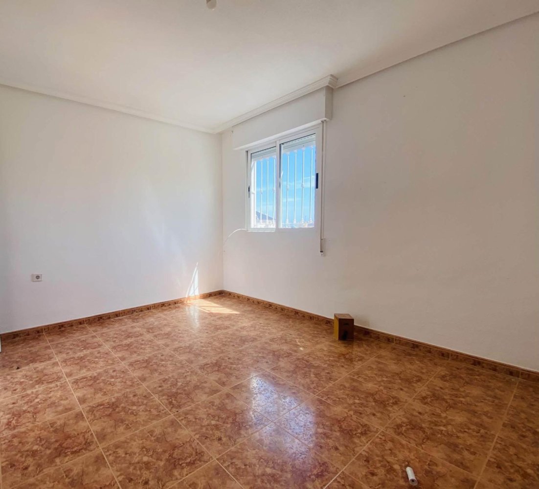 Villa in Torrevieja, Alicante, Spanien 3 Schlafzimmer, 85 m2 Nr. 197150