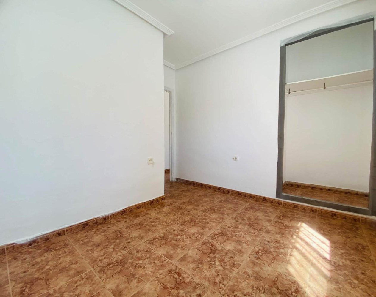 Villa in Torrevieja, Alicante, Spanien 3 Schlafzimmer, 85 m2 Nr. 197150