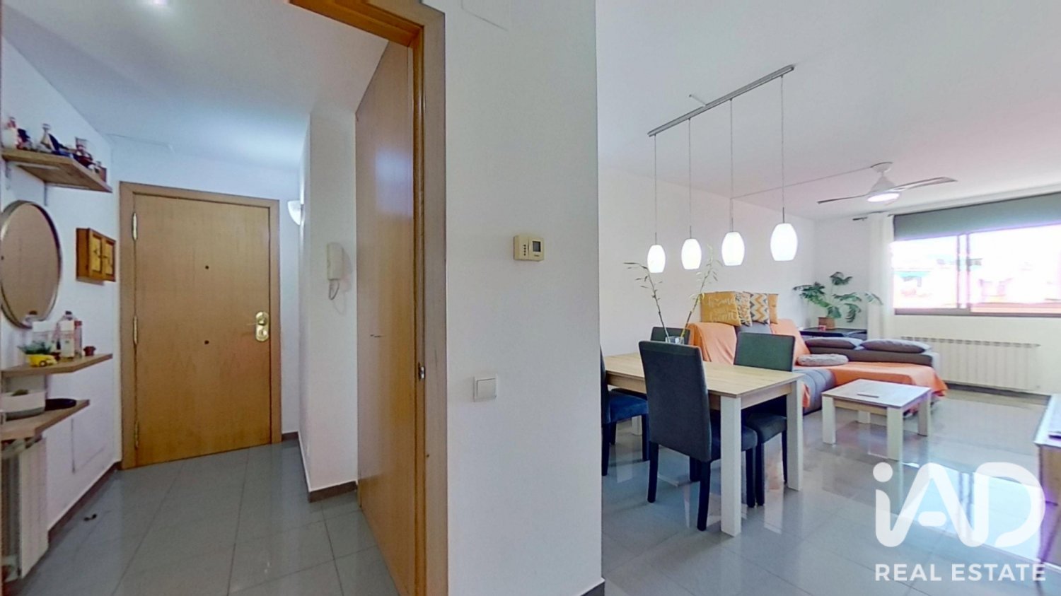 Dzīvoklis El Vendrell, Tarragona, Spānijā 3 istabas, 104 m2 Nr. 197741