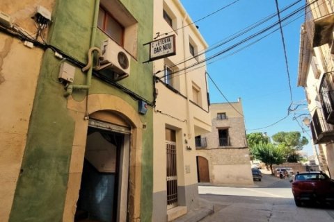 Commercial property à Vilalba Dels Arcs, Tarragona, Espagne 174 m2 No. 198644