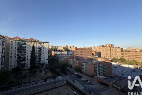 Dzīvoklis Madrid, Spānijā 3 istabas, 90 m2 Nr. 197701