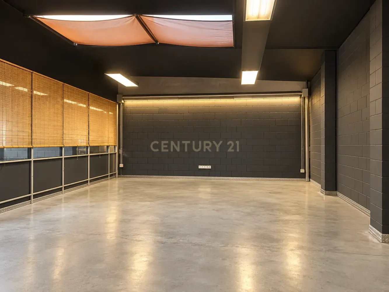 Commercial property in Vilanova i la Geltru, Barcelona, Spain 252 sq.m. No. 199201
