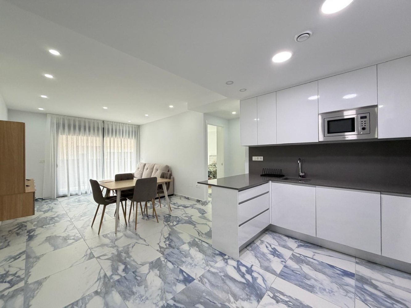 Apartament w Torrevieja, Alicante, Hiszpania 3 sypialnie, 113 mkw. nr 197475