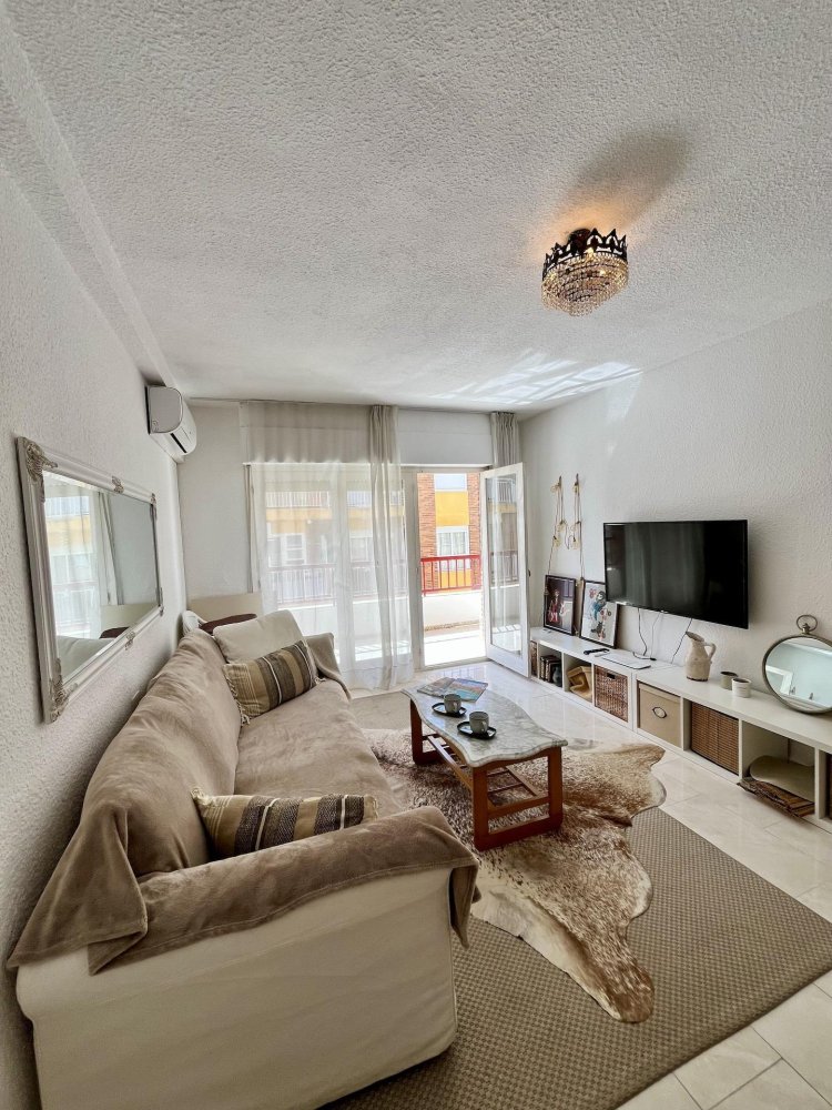 Apartment à Torrevieja, Alicante, Espagne 3 chambres, 96 m2 No. 197903