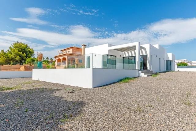 Villa en La Nucia, Alicante, España 3 dormitorios, 330 m2 No. 197074