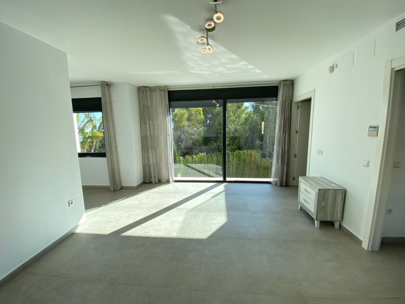 Villa a Calpe, Alicante, Spagna 5 camere da letto, 285 mq. N° 198213