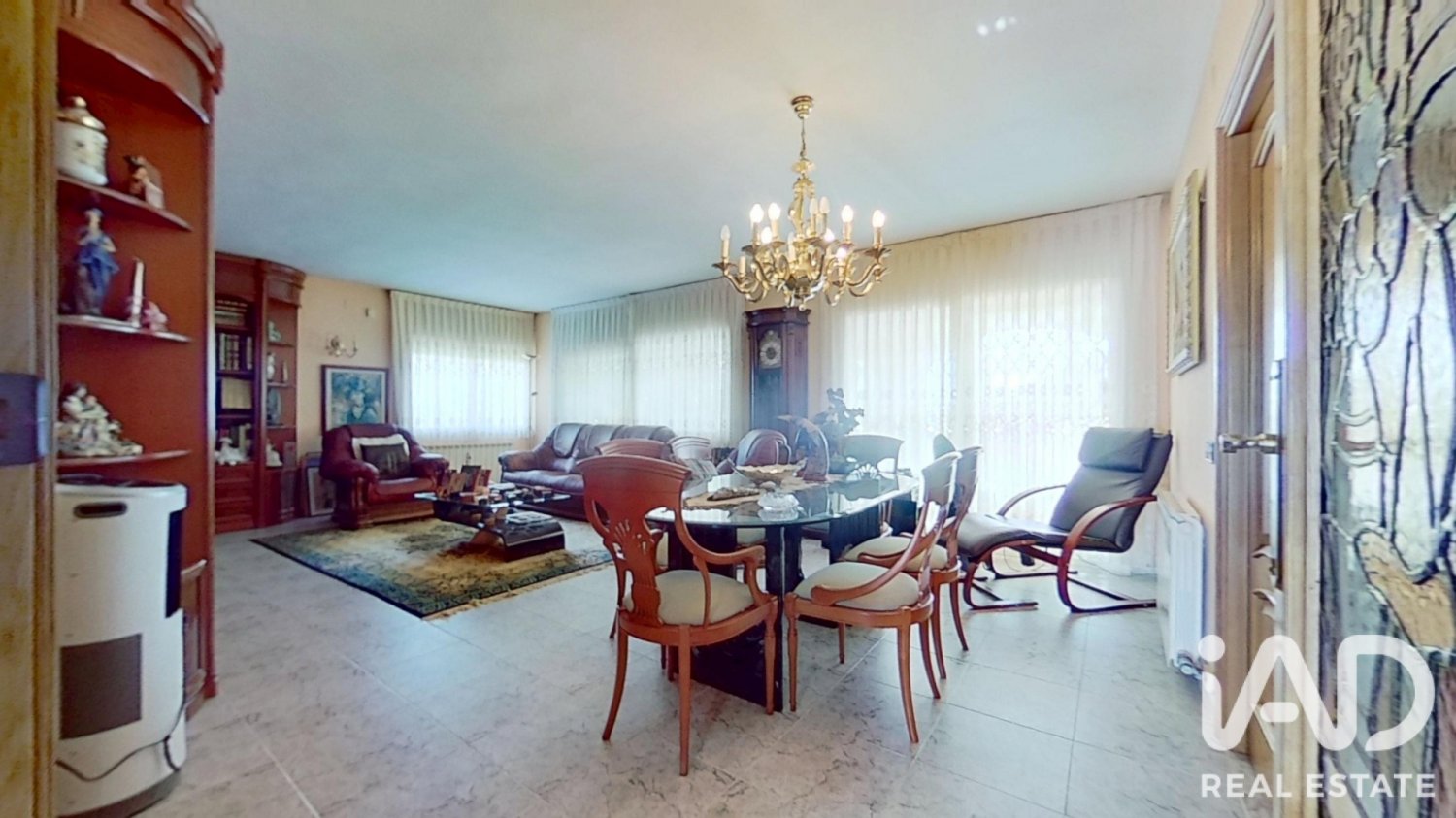 Māja El Vendrell, Tarragona, Spānijā 5 istabas, 395 m2 Nr. 197751