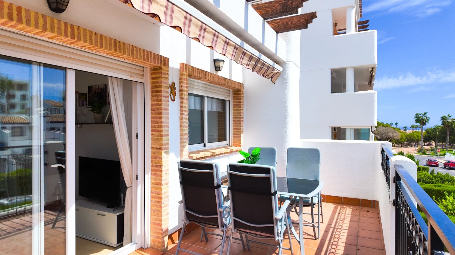 Huoneisto Villamartin, Alicante, Espanja 2 makuuhuonetta, 122 m2 No. 197202
