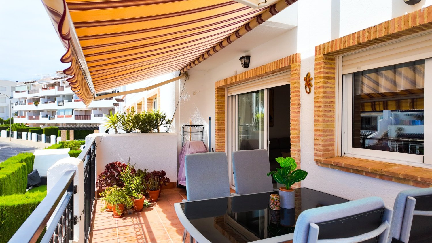 Huoneisto Villamartin, Alicante, Espanja 2 makuuhuonetta, 122 m2 No. 197202