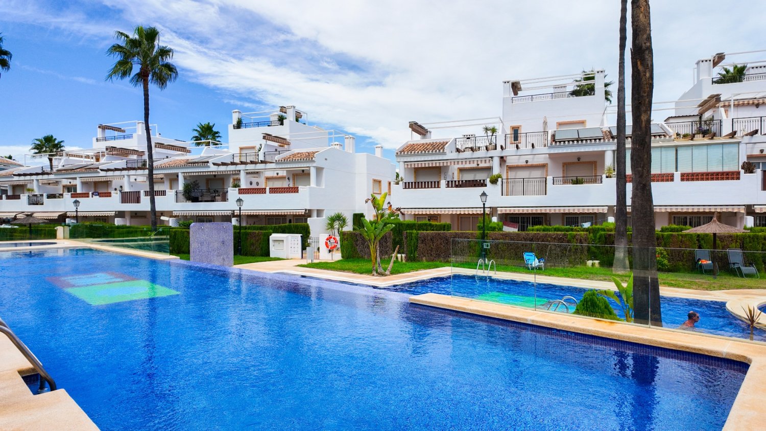 Huoneisto Villamartin, Alicante, Espanja 2 makuuhuonetta, 122 m2 No. 197202