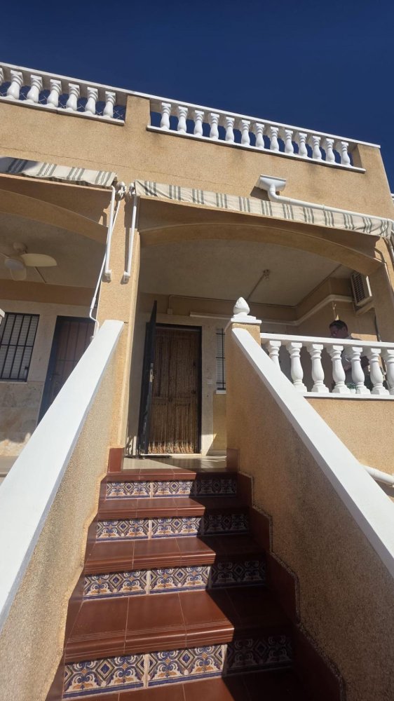 Bungalow a Torrevieja, Alicante, Spagna 3 camere da letto, 85 mq. N° 197501