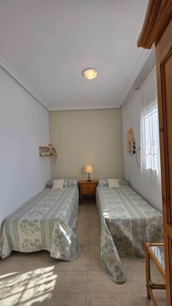 Bungalow a Torrevieja, Alicante, Spagna 3 camere da letto, 85 mq. N° 197501