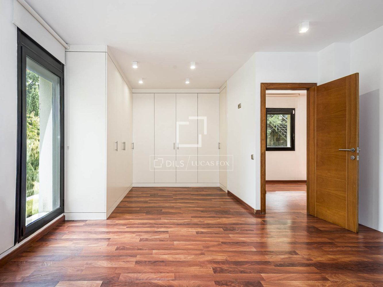 Villa en Sant Cugat del Vallès, Barcelona, España 4 dormitorios, 255 m2 No. 199889
