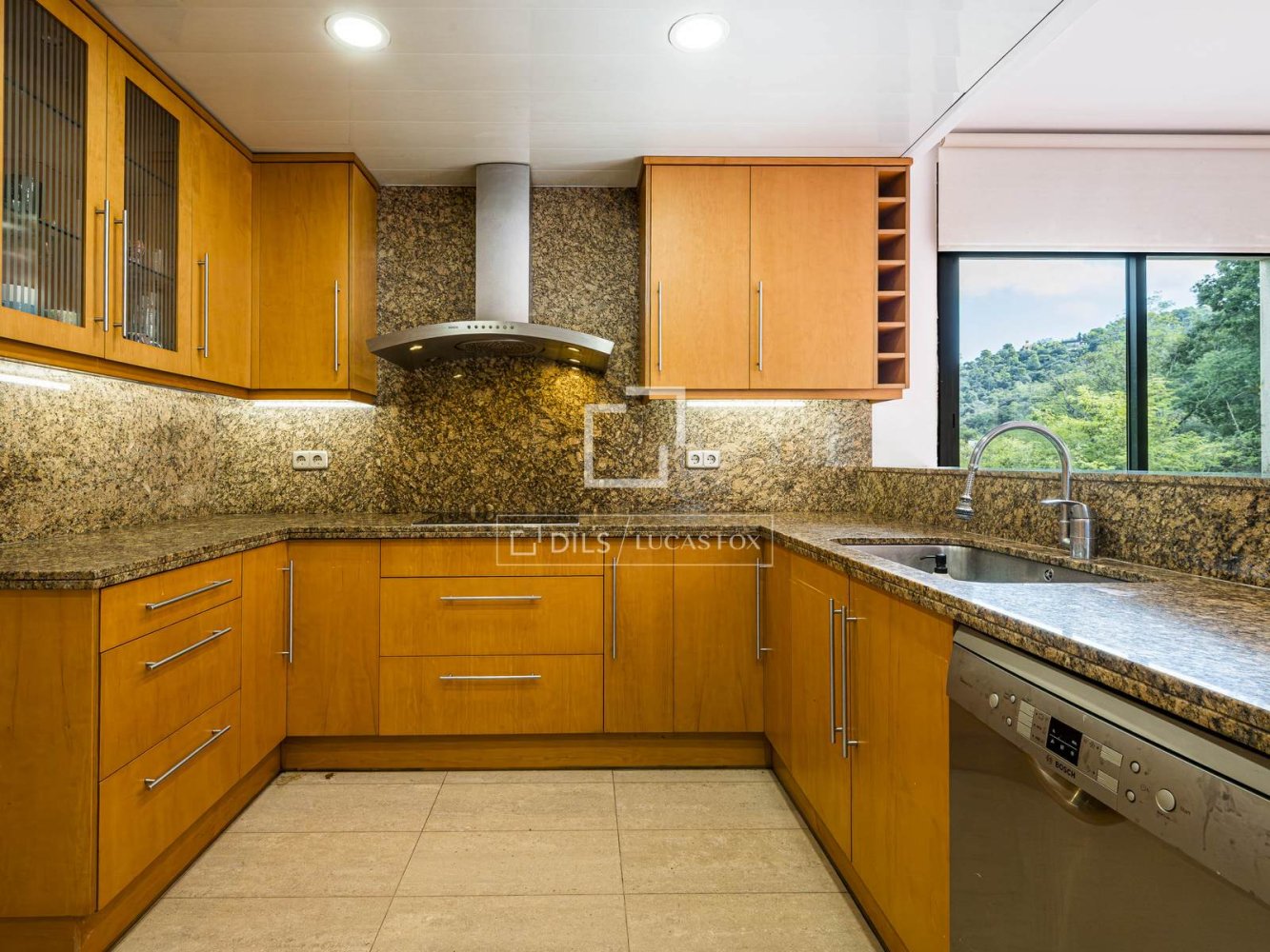 Villa en Sant Cugat del Vallès, Barcelona, España 4 dormitorios, 255 m2 No. 199889