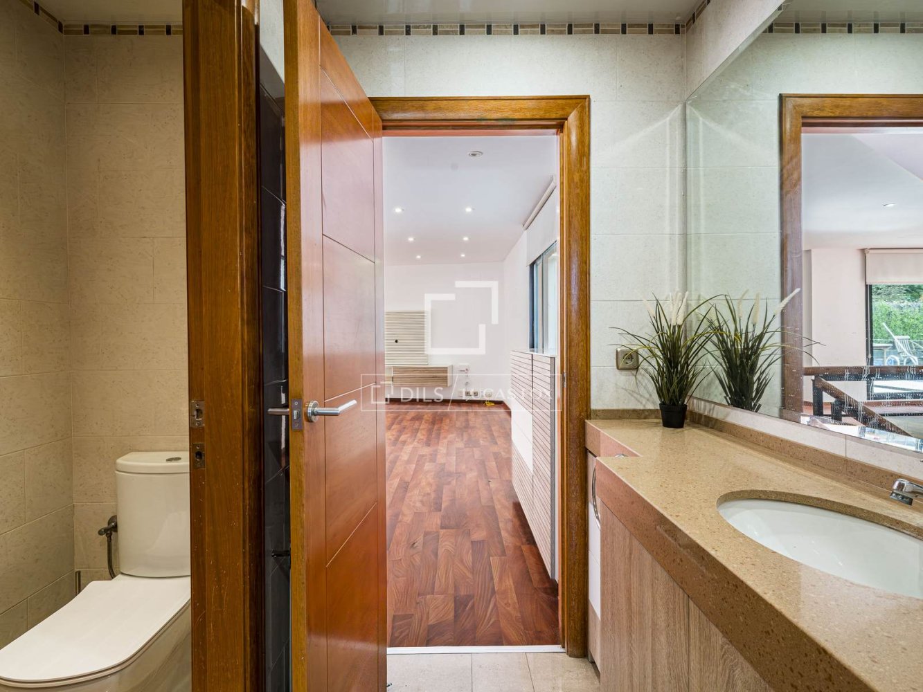 Villa en Sant Cugat del Vallès, Barcelona, España 4 dormitorios, 255 m2 No. 199889
