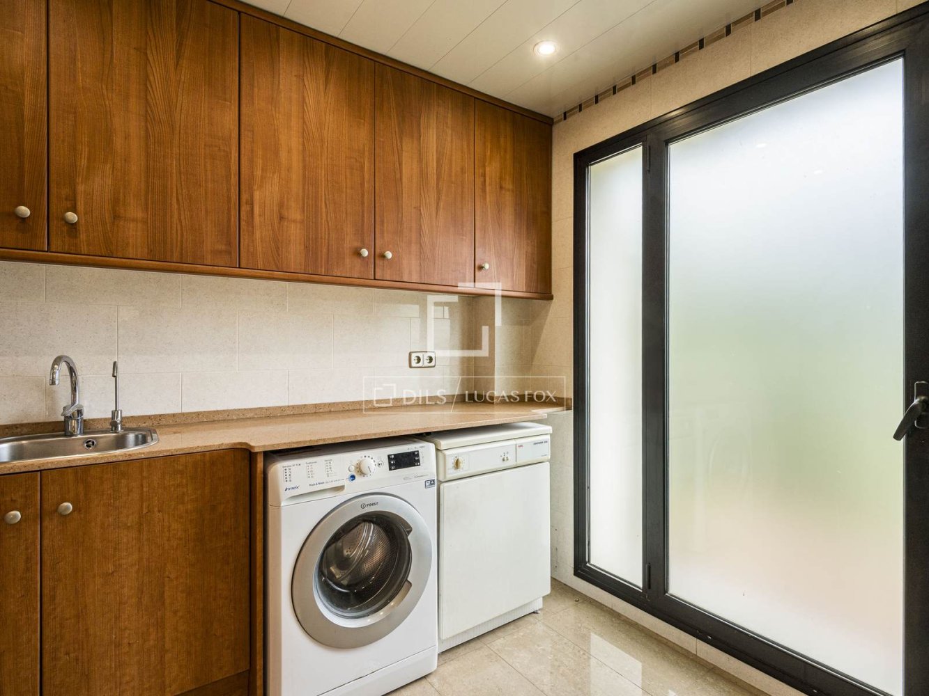 Villa en Sant Cugat del Vallès, Barcelona, España 4 dormitorios, 255 m2 No. 199889